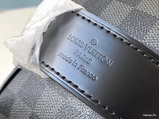 LOUIS POUCH VUITTON TOILETRY 0503